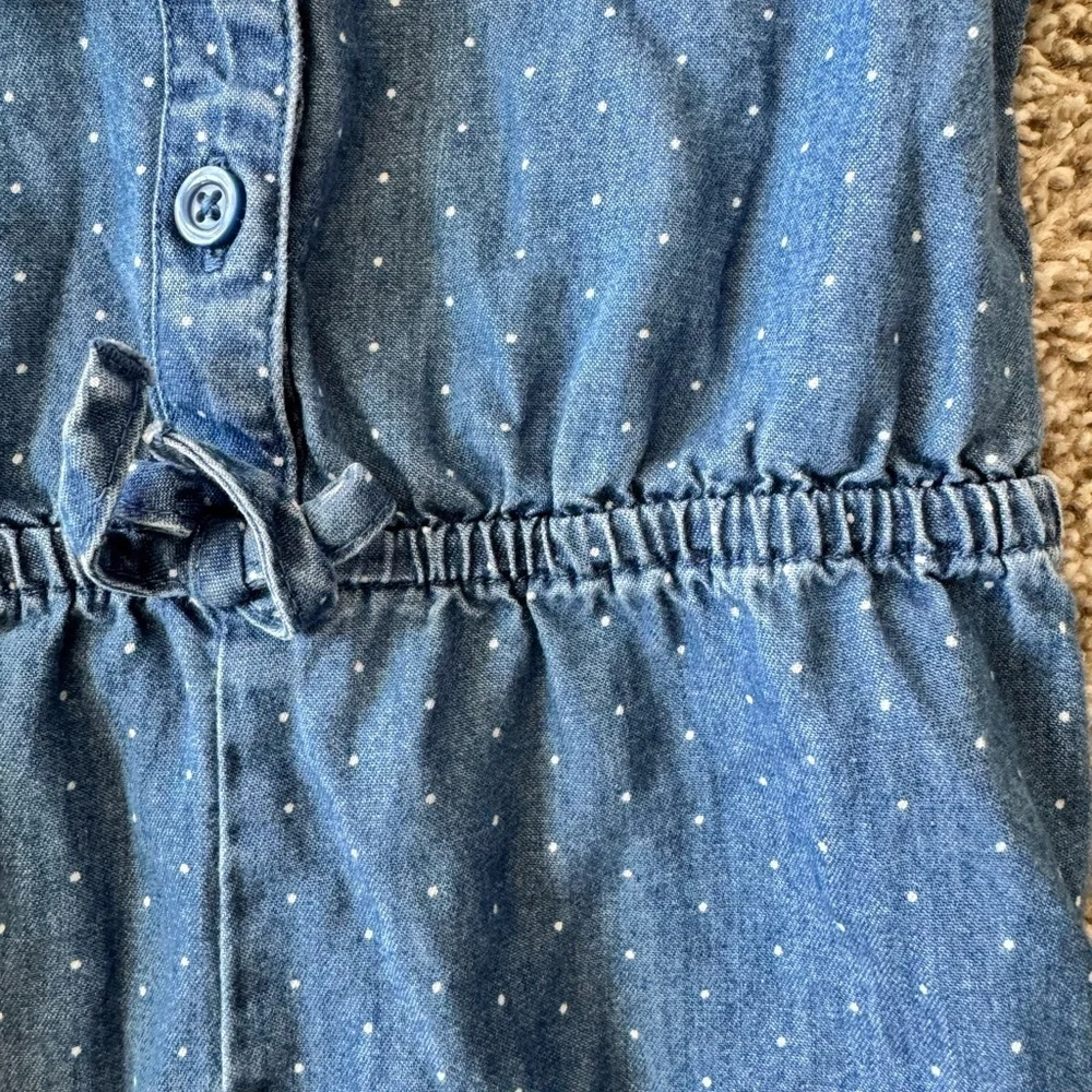 Baby Gap Chambray Polka Dot Ruffle Romper Sleeveless outfit- Size 3-6 Months